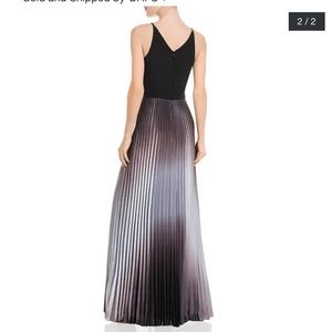 Aqua dress size 4 pleated and formal